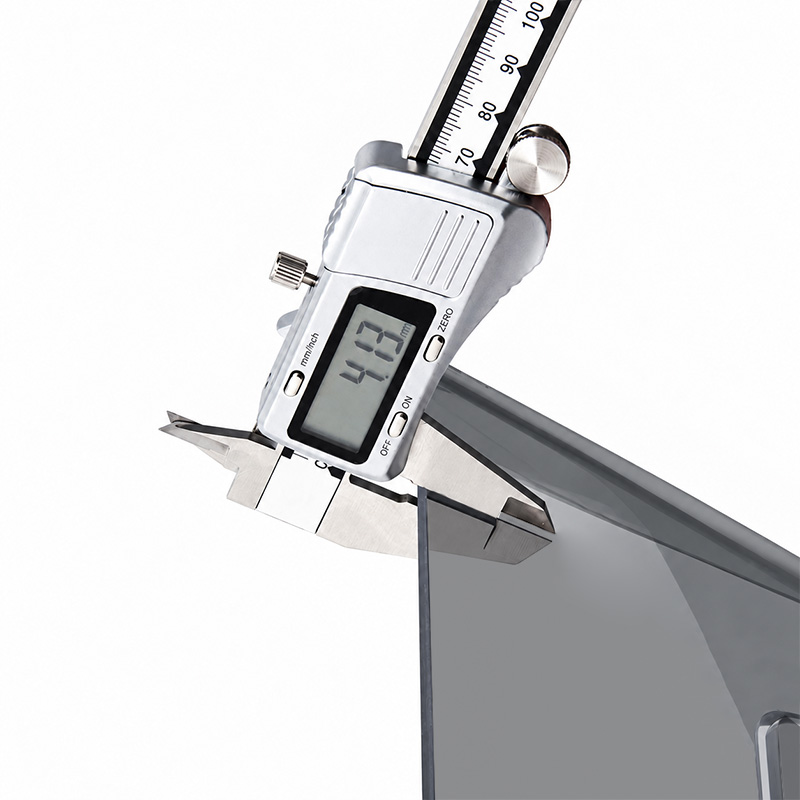PANICAL Gold Wing GL1800 F6B Gray Side Air Deflectors showing approximately 4mm polycarbonate panel thickness